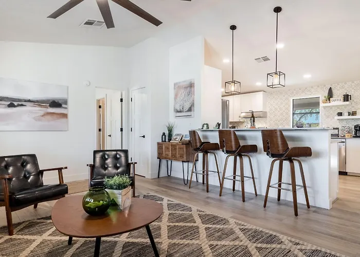 Bus Stop Saloon *heart Of Cave Creek* Casa vacanze Cave Creek